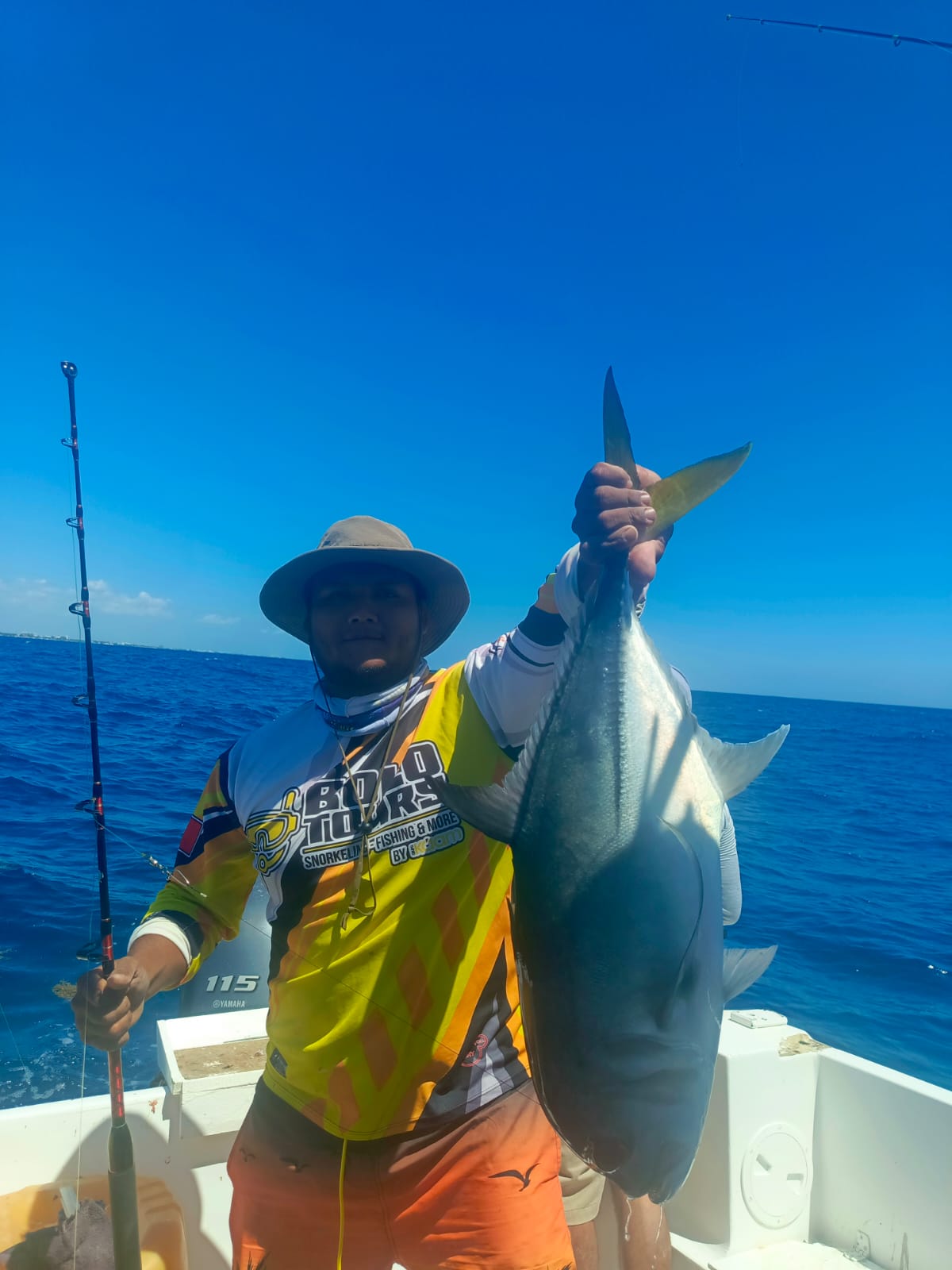 Lancha en el mar Caribe